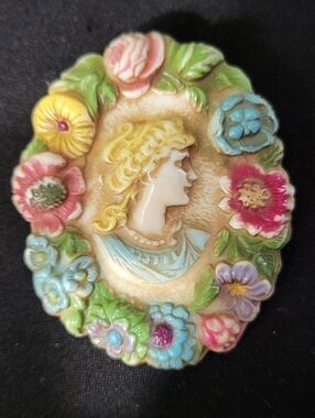 Antique Floral Celluloid Cameo Brooch